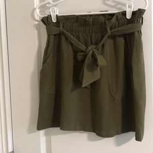 NWT Olive High Waisted Belted Skirt - M
